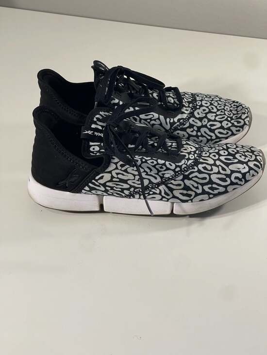 Reebok Women's DailyFit DMX Athletic Shoes in Black/Silver Leopard Sz. 10, Light - Picture 2 of 5